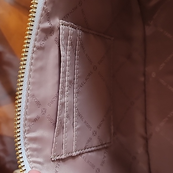 Michael Kors Jet Set Travel White Crossbody Signature Print Set - Picture 13 of 15